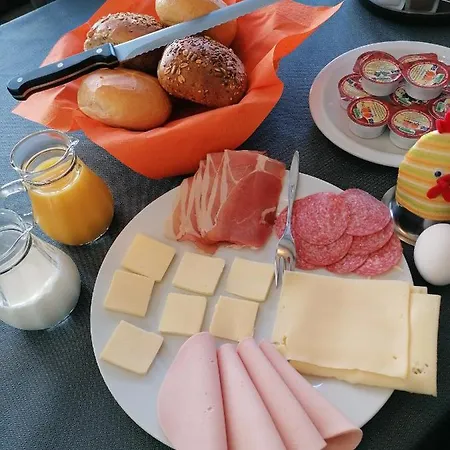 Waldecker Taverne Hotel