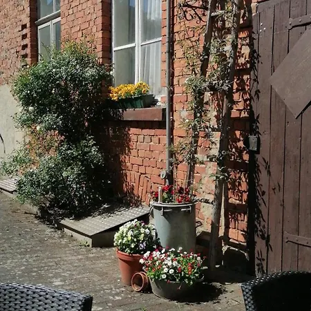 Waldecker Taverne Hotel *