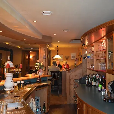 Waldecker Taverne Otel