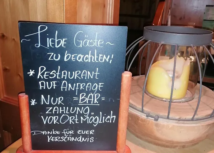 Waldecker Taverne 酒店 *